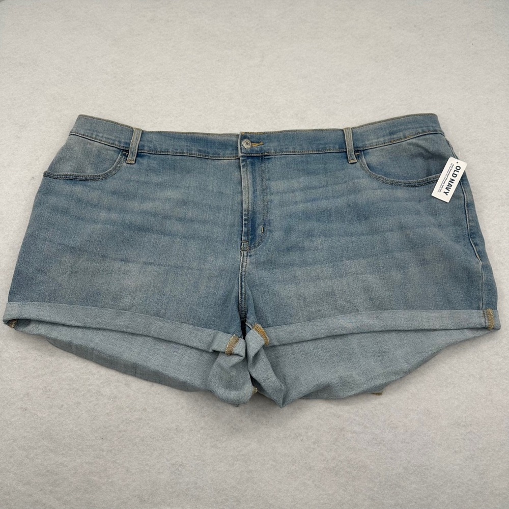 Old Navy Womens 22 Mid Rise Cuffed Denim Shorts Light Wash Blue Stretch
NWT New